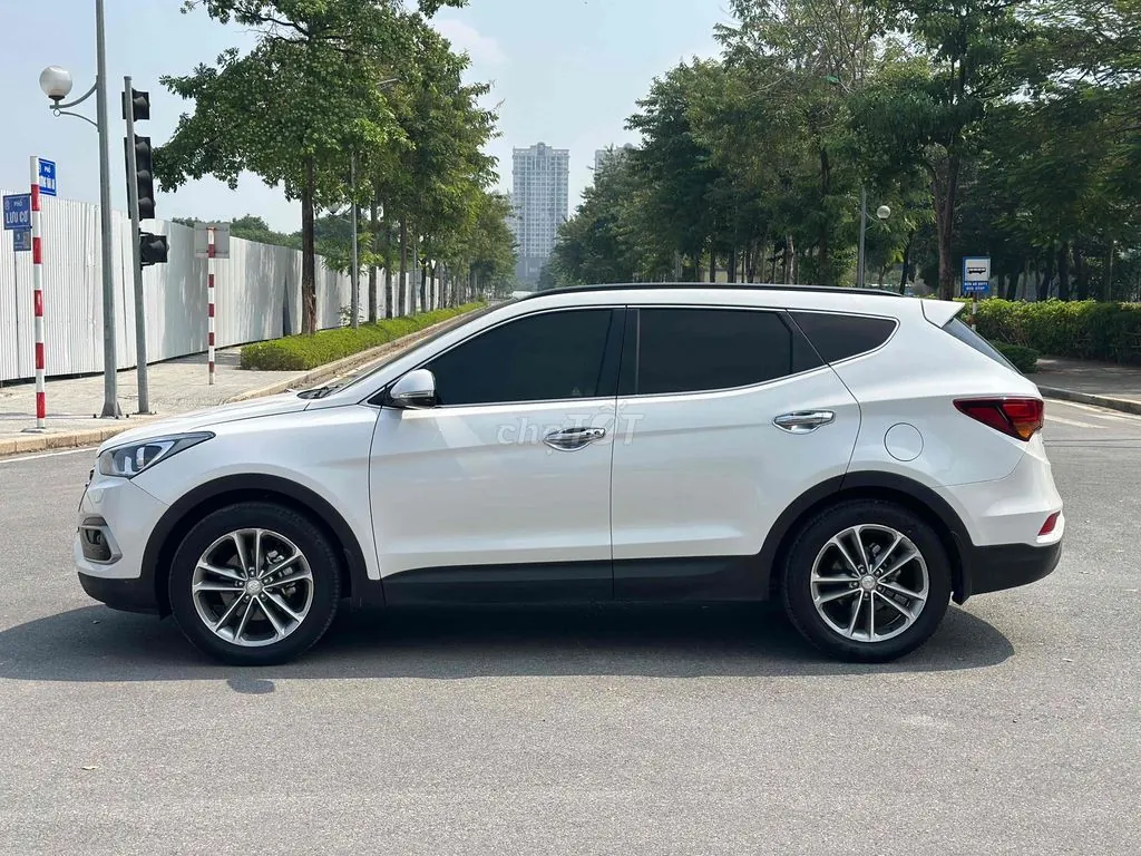 Hyundai Santa Fe 2018 photo 4
