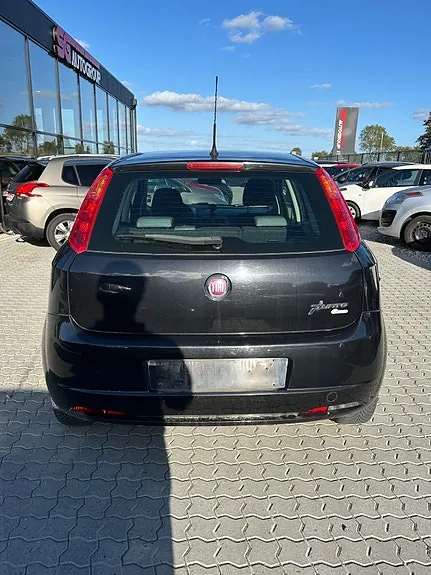 Fiat Grande Punto 2009 photo 4