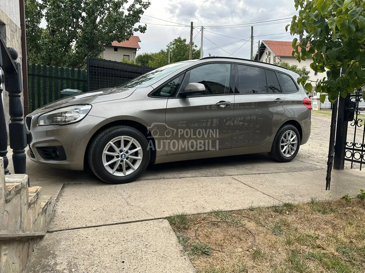 BMW 218 Gran Tourer 2016 photo 3
