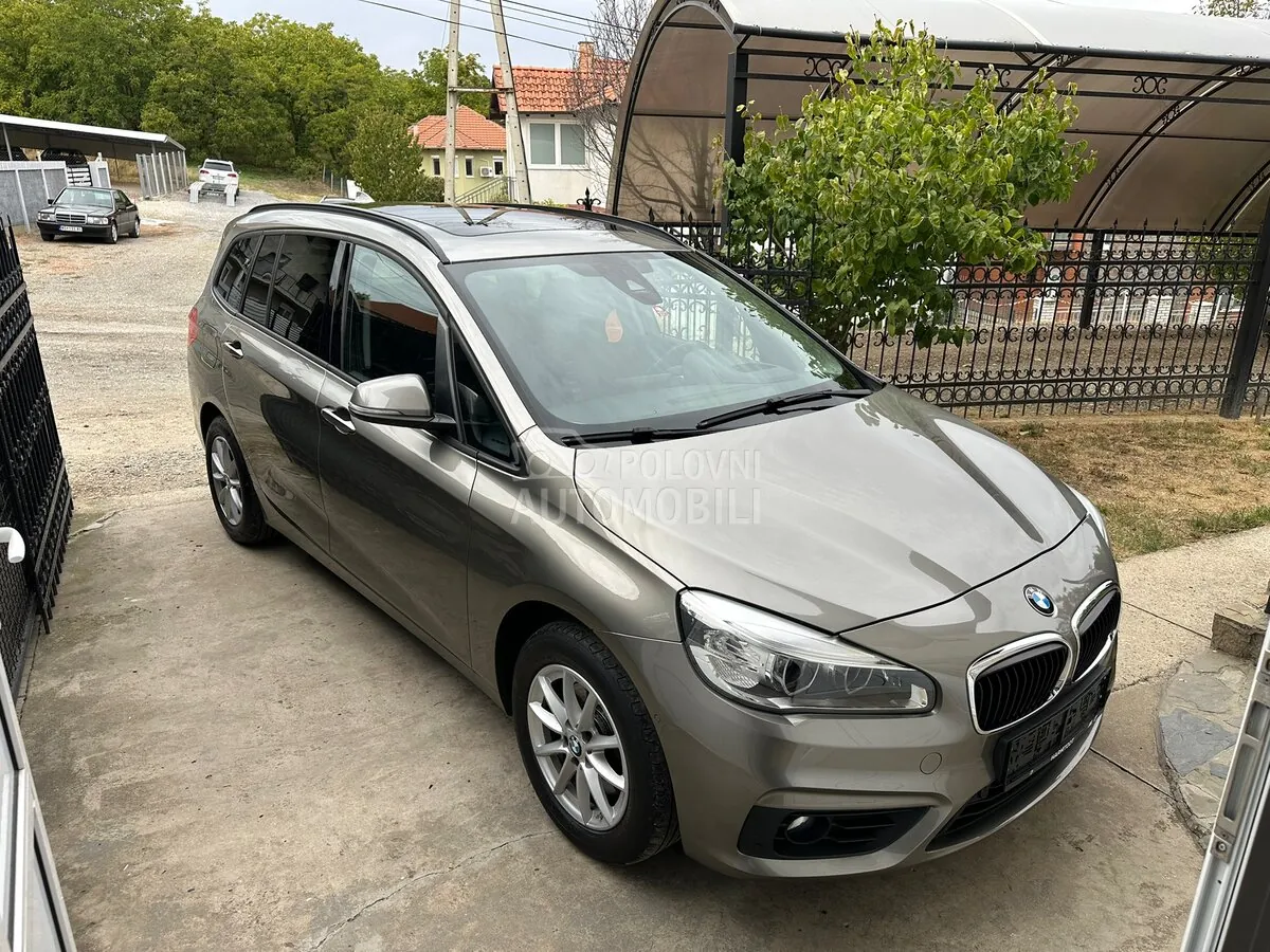 BMW 218 Gran Tourer 2016 photo 4