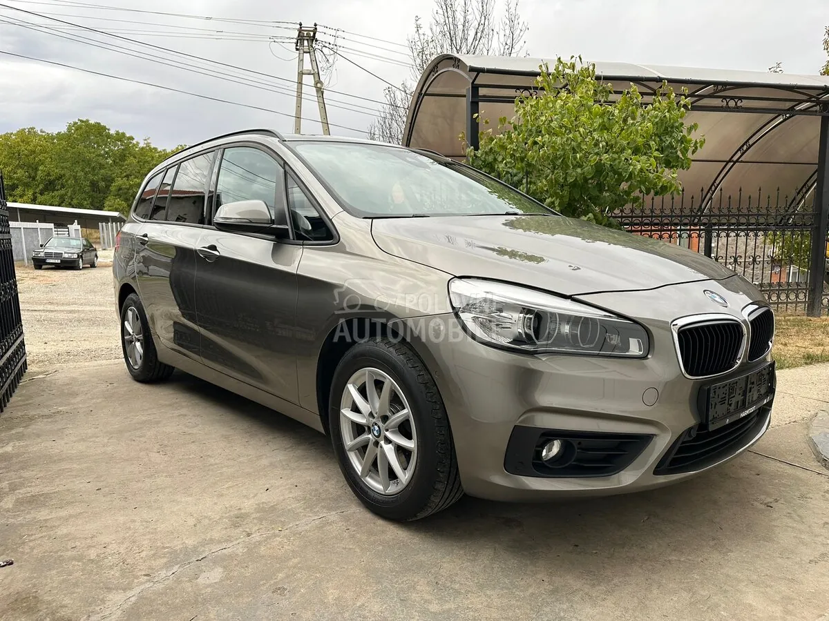 BMW 218 Gran Tourer 2016 photo 5
