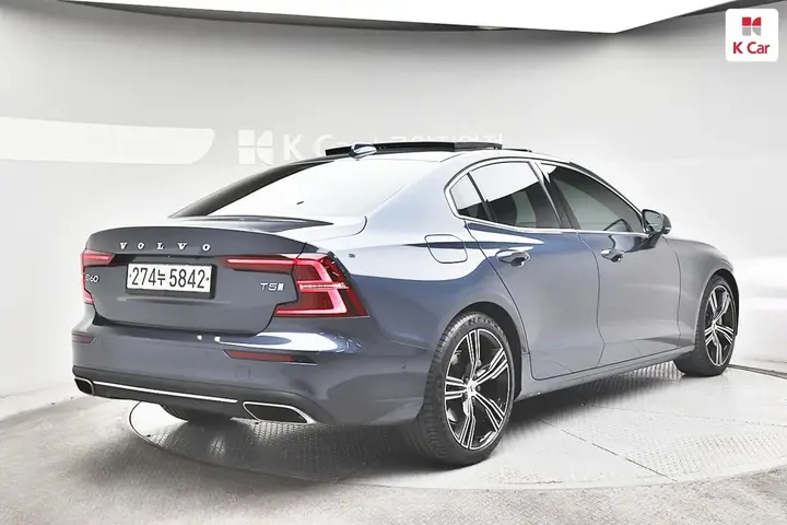 Volvo S60 2020 photo 2