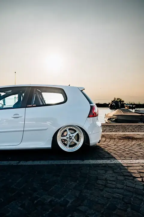 Volkswagen Golf 2005 photo 2