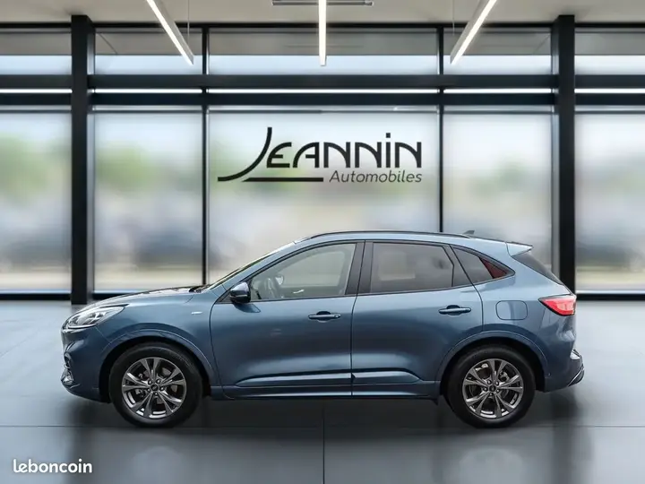 Ford Kuga 2022 photo 2