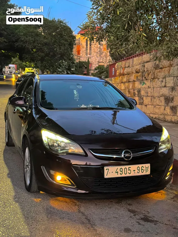 Opel Astra 2014 photo 5