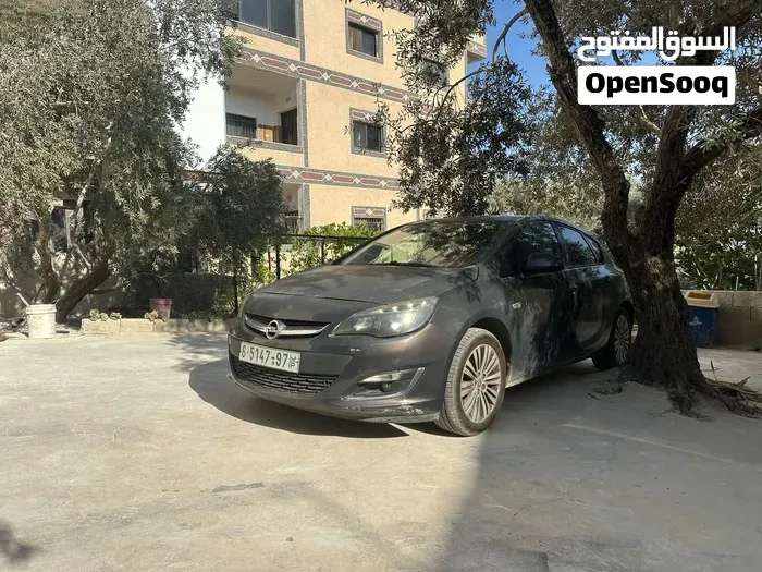 Opel Astra 2014 photo 3