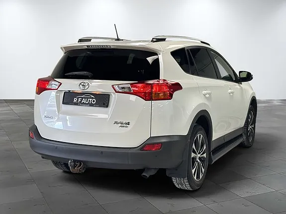 Toyota Rav4 2015 photo 4