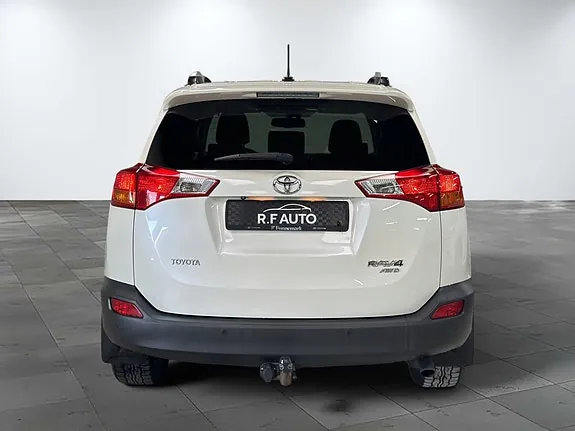 Toyota Rav4 2015 photo 5