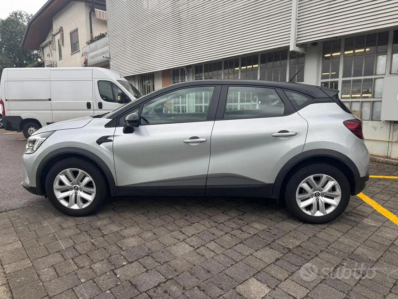 Renault Captur 2022 photo 3