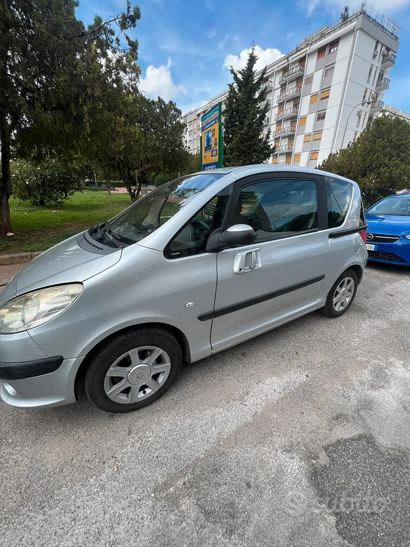 Peugeot 1007