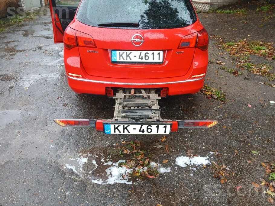 Opel Astra 2013 photo 5