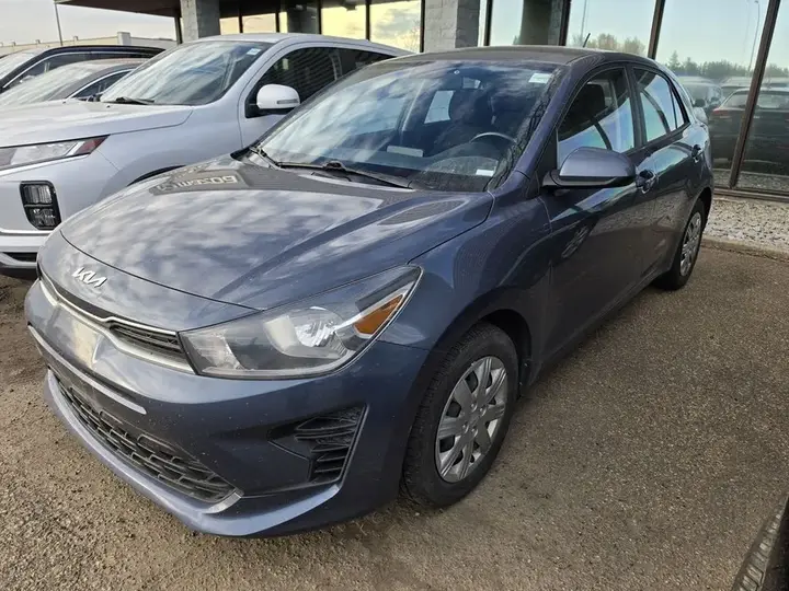 Kia Rio 5-Door 2022 photo 2
