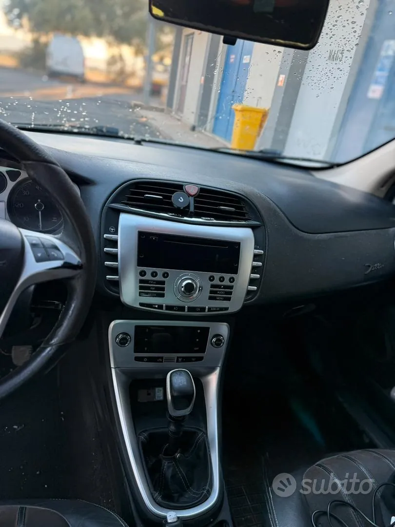 Lancia Delta 2008 photo 4