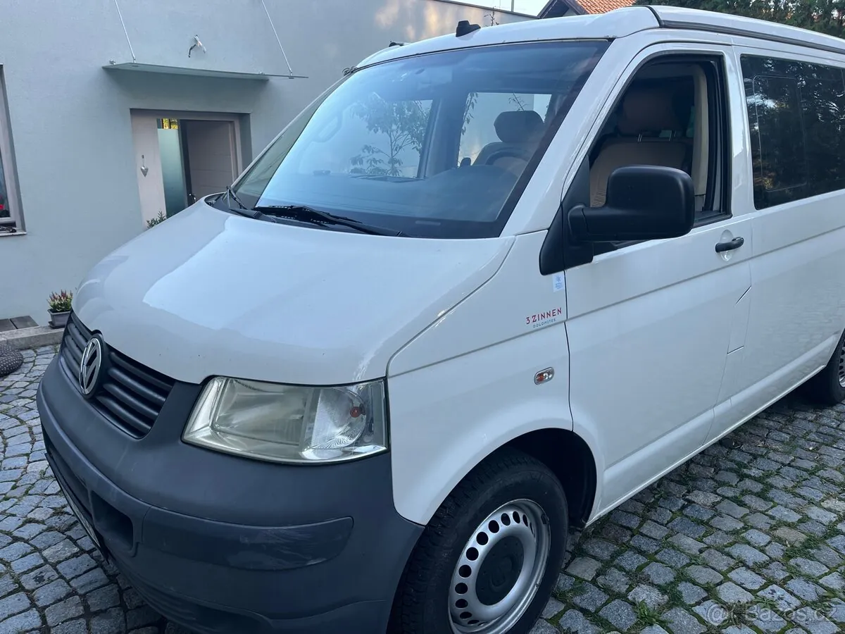 Volkswagen T5 2009 photo 2