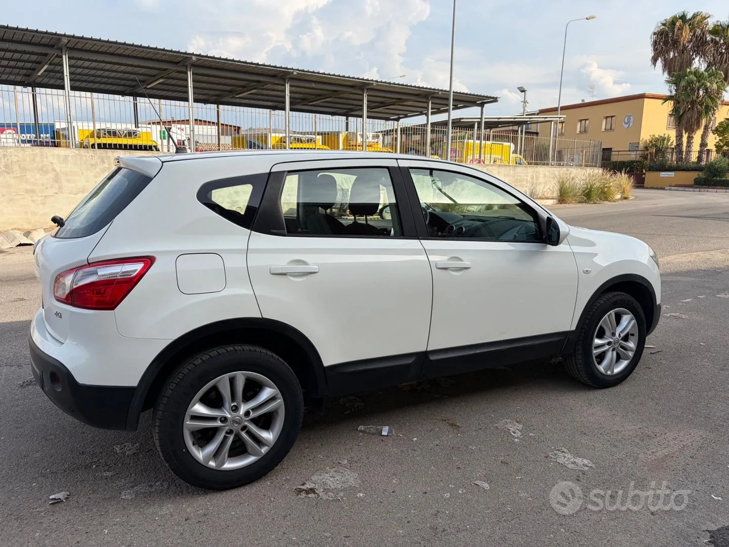 Nissan Qashqai 2012 photo 5