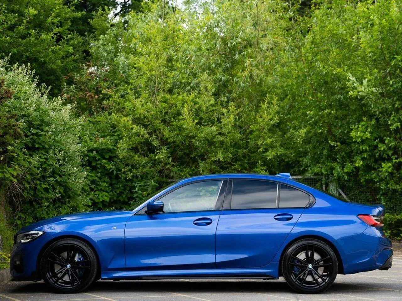 BMW 3 Series 2020 photo 4