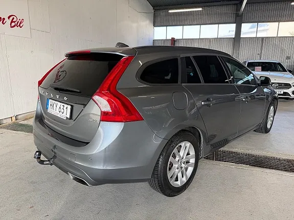 Volvo V60 2017 photo 5