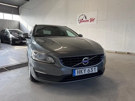 Volvo V60 2017 photo 2