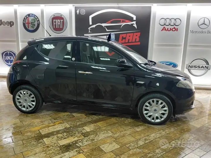 Lancia Ypsilon 2013 photo 5