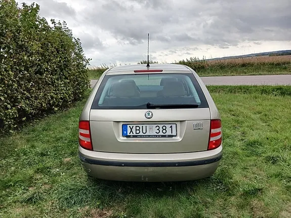 Skoda Fabia 2006 photo 4