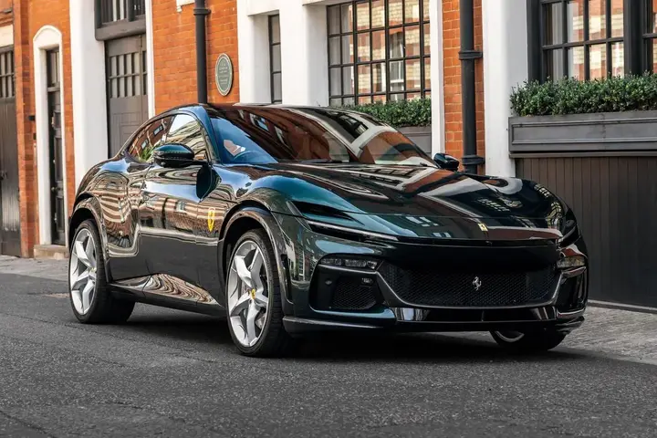 Ferrari Purosangue 2024 photo 2