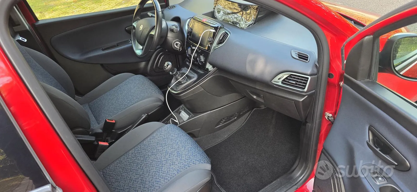 Lancia Ypsilon 2023 photo 4