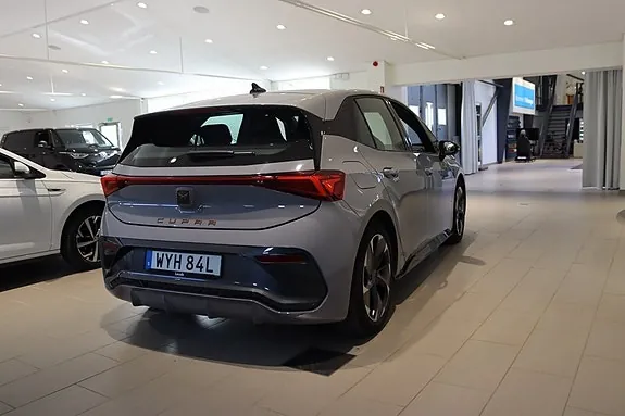 Cupra Born 2024 photo 3