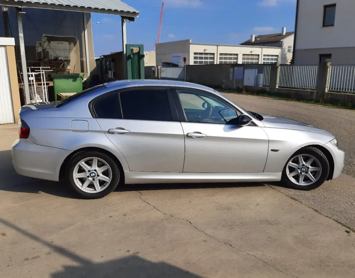 BMW 3 Series 2006 photo 3