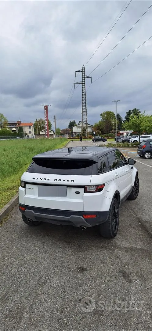 Land Rover Range Rover Evoque 2019 photo 2