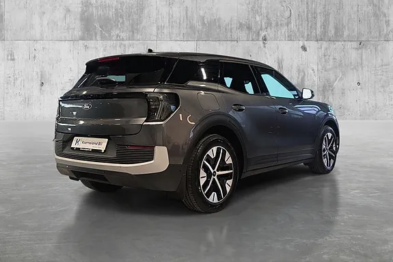 Ford Explorer 2026 photo 5