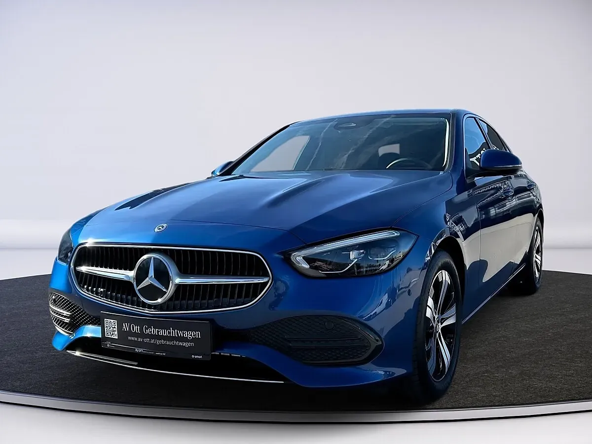 Mercedes-Benz C-Class 2026 photo 3
