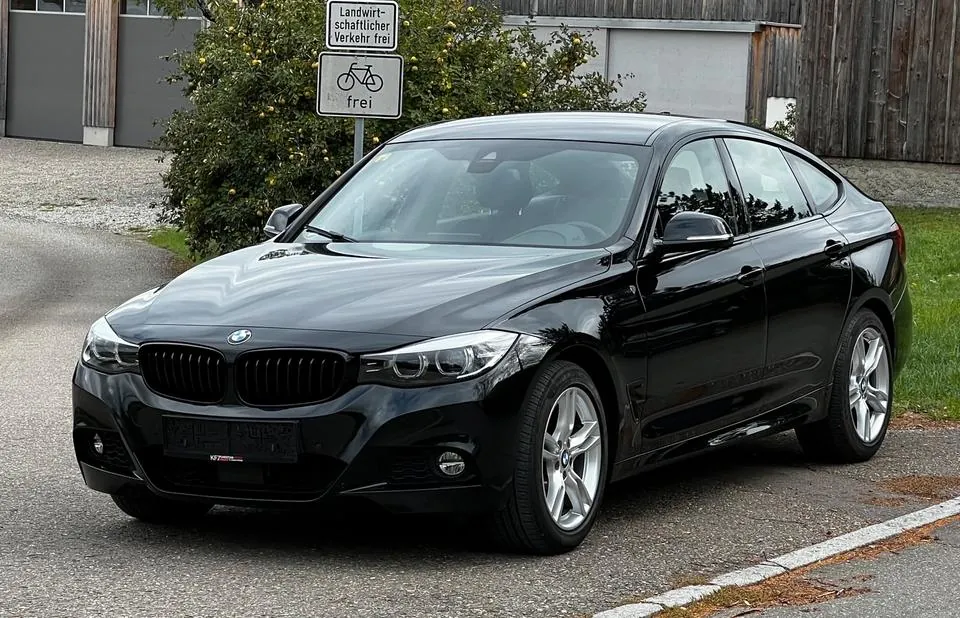 BMW 320I