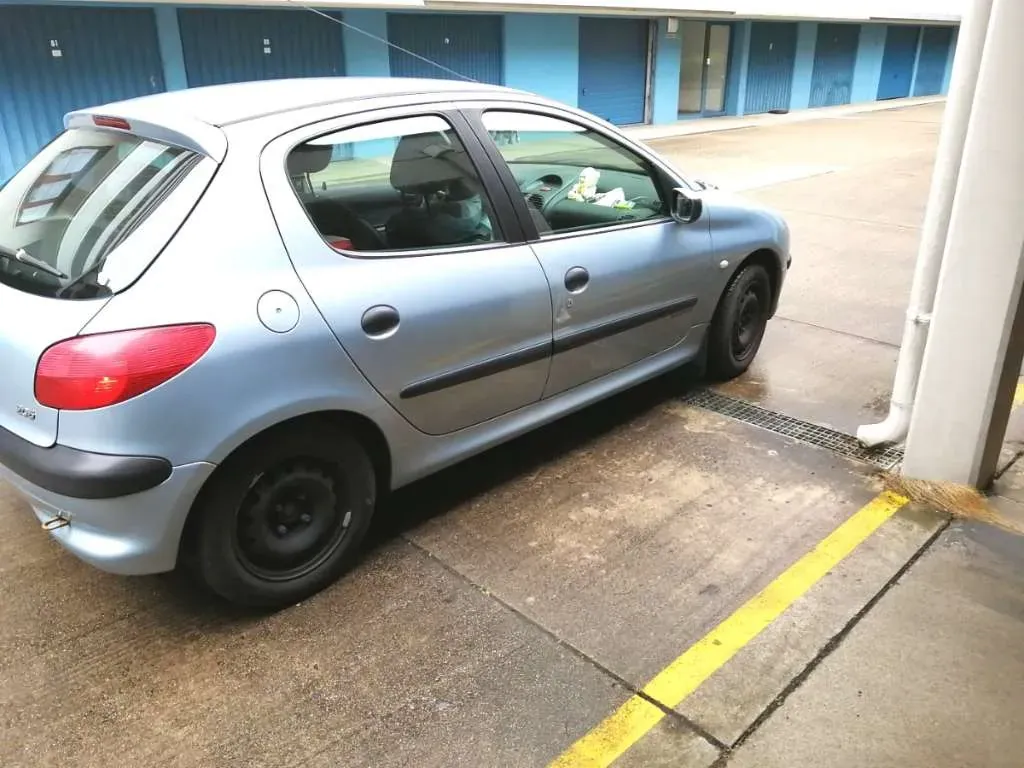 Peugeot 206