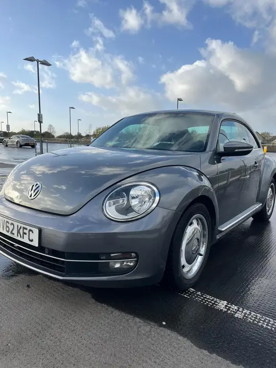 Volkswagen Beetle 2012 photo 2
