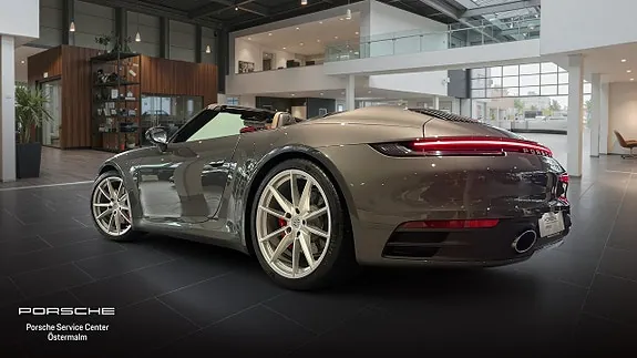 Porsche 911 2024 photo 2