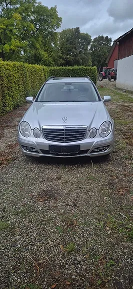 Mercedes-Benz E220
