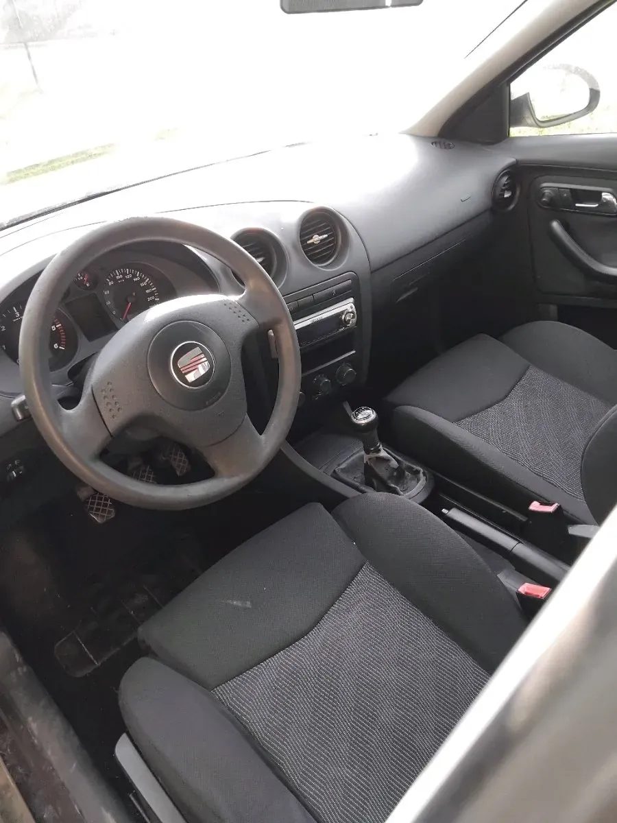Seat Ibiza 2006 photo 3