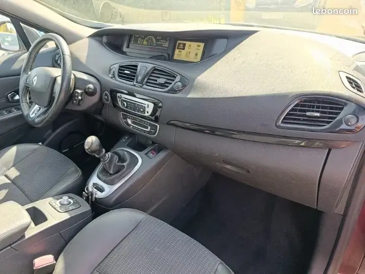 Renault Grand Scenic 2013 photo 3