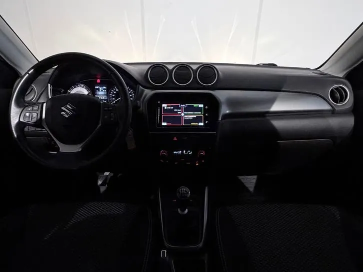 Suzuki Vitara 2020 photo 2
