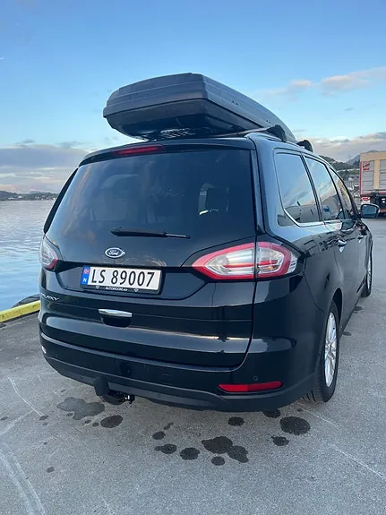 Ford Galaxy 2016 photo 3