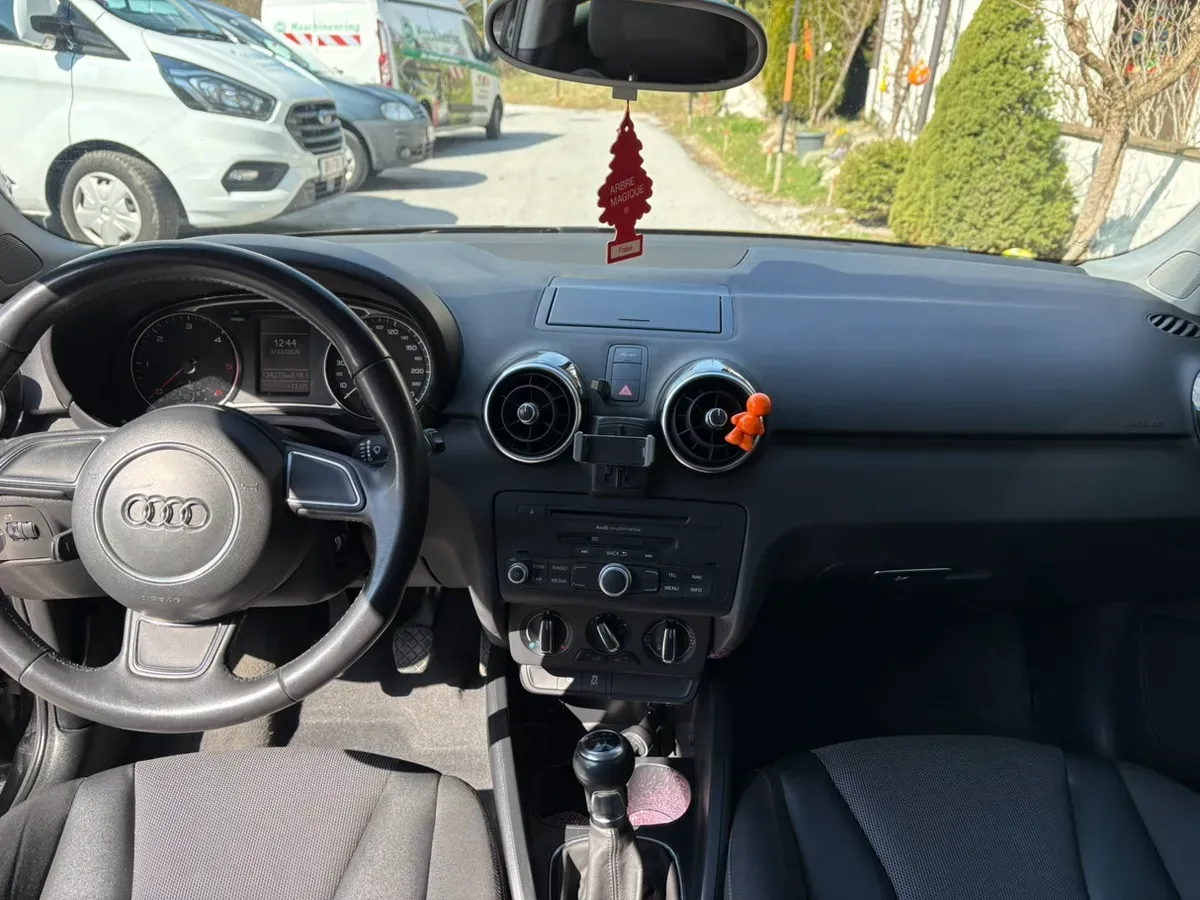 Audi A1 2012 photo 3