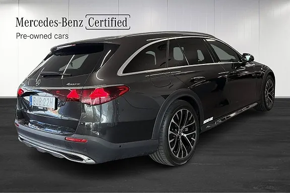 Mercedes-Benz E300 De 2026 photo 3