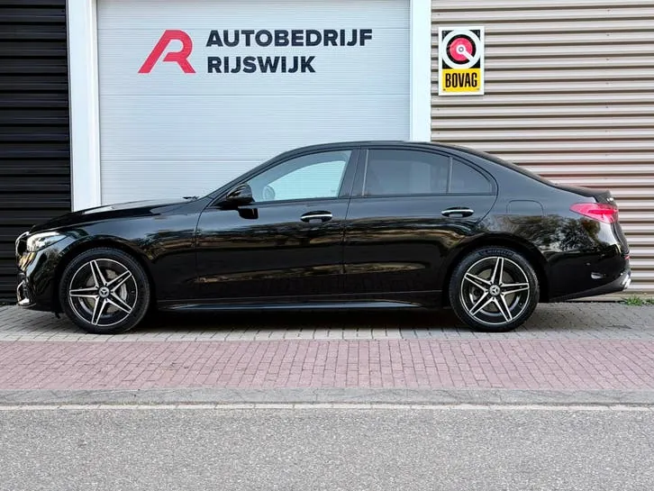 Mercedes-Benz C-Class 2023 photo 2