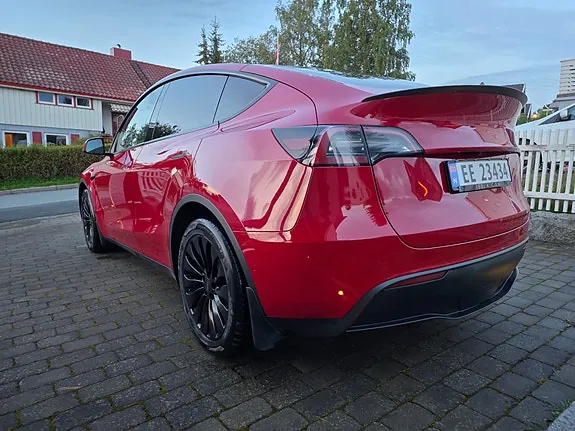 Tesla Model Y 2022 photo 5