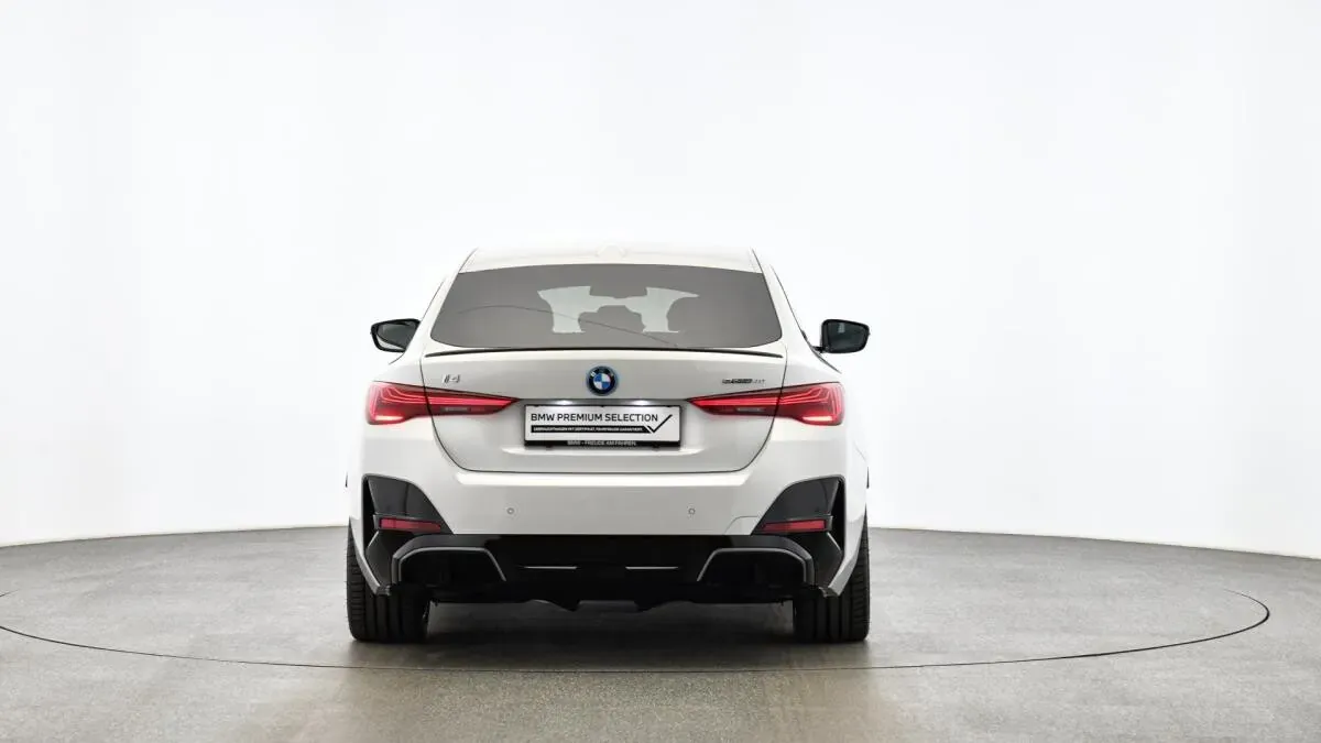 BMW I4 2025 photo 2