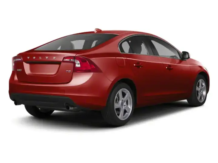 Volvo S60 2011 photo 2