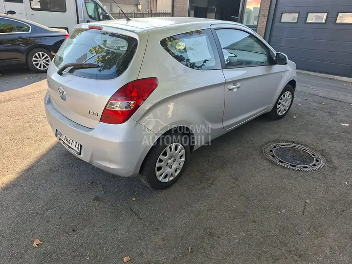 Hyundai I20 2011 photo 4