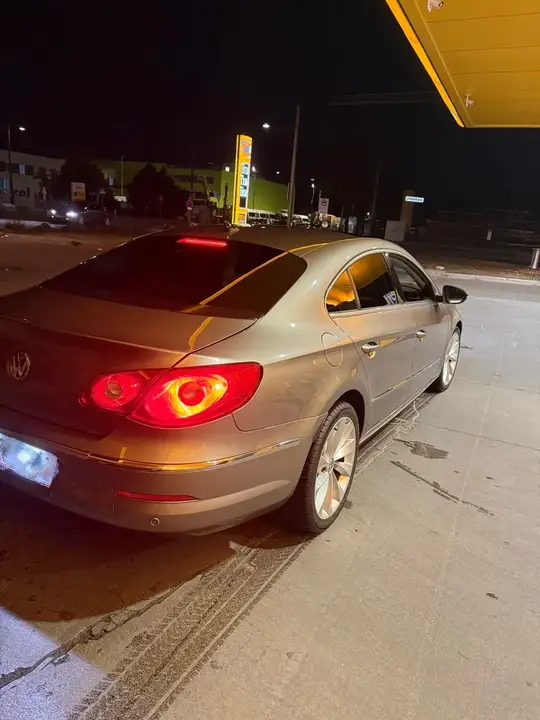 Volkswagen Passat 2008 photo 2