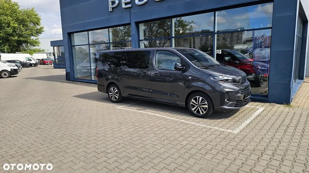 Peugeot Traveller 2026 photo 2