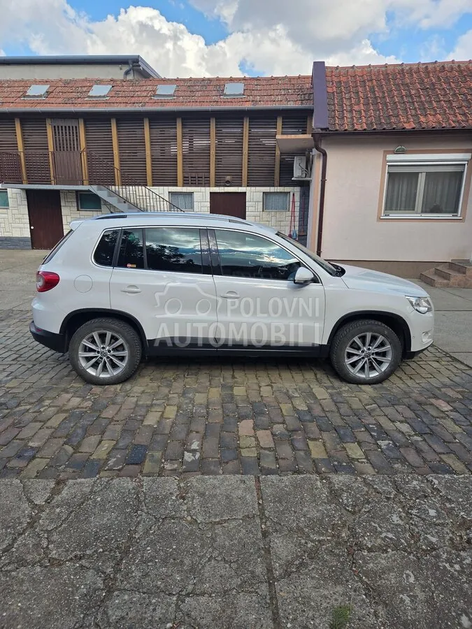 Volkswagen Tiguan 2011 photo 4